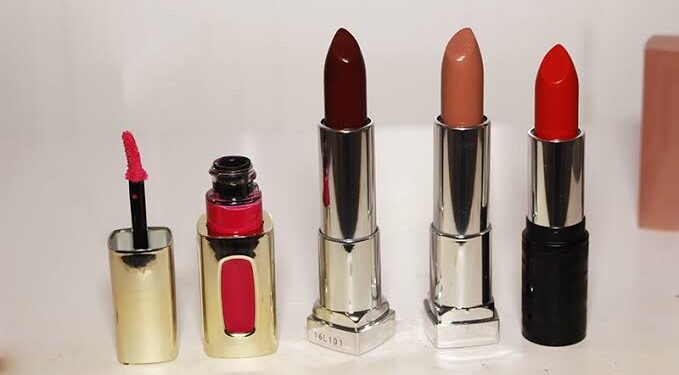 Lipstick Alley